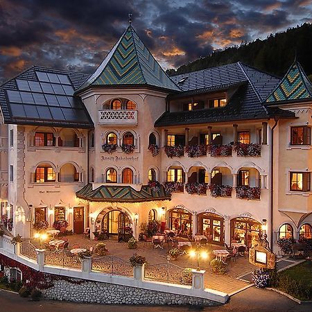 Hotel Ansitz Jakoberhof Ortisei Exteriör bild