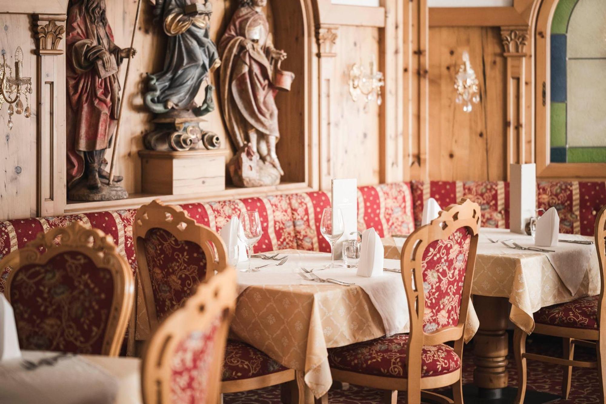 Hotel Ansitz Jakoberhof Ortisei Exteriör bild