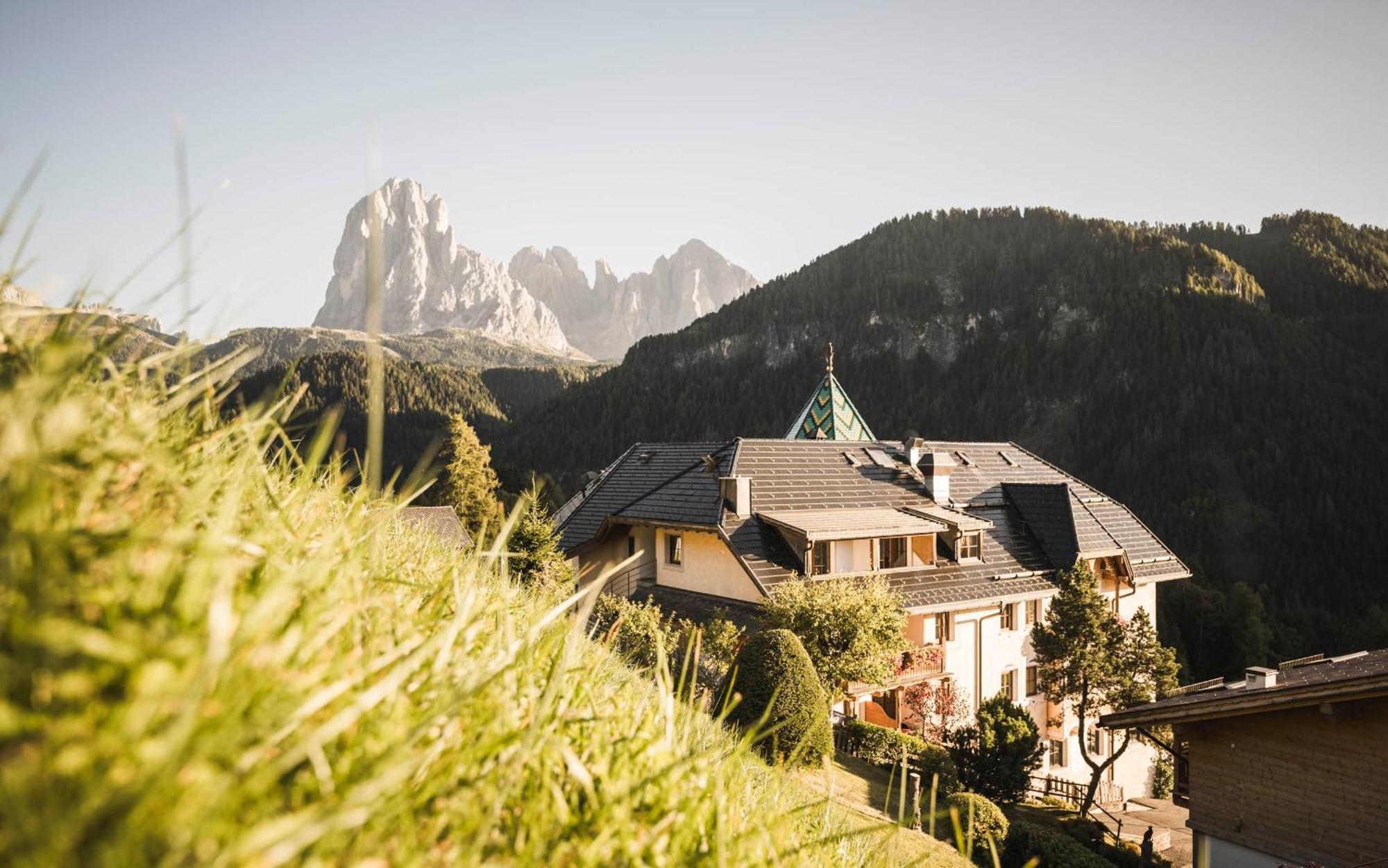 Hotel Ansitz Jakoberhof Ortisei Exteriör bild