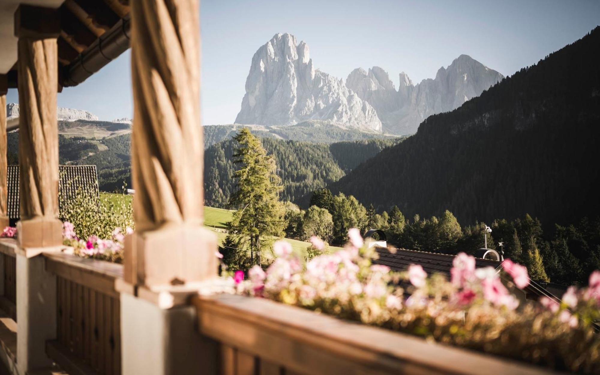 Hotel Ansitz Jakoberhof Ortisei Exteriör bild