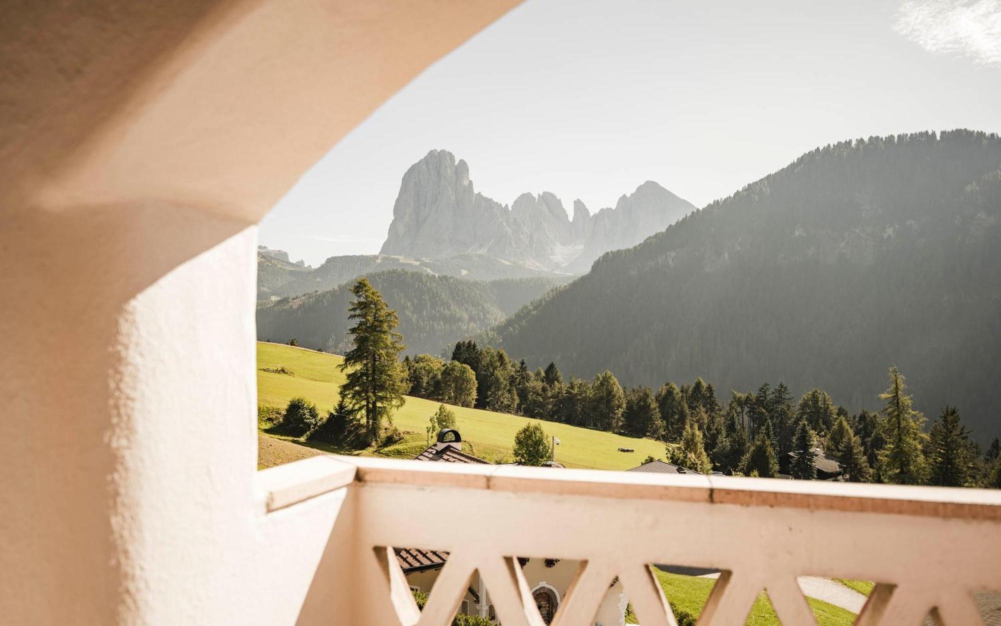 Hotel Ansitz Jakoberhof Ortisei Exteriör bild