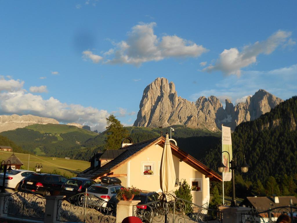 Hotel Ansitz Jakoberhof Ortisei Exteriör bild