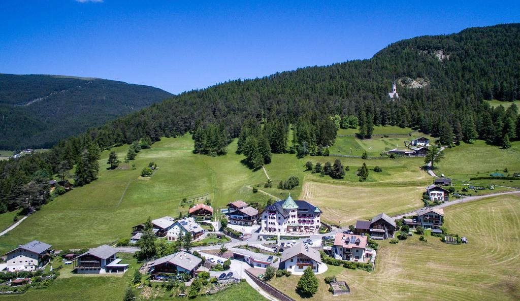 Hotel Ansitz Jakoberhof Ortisei Exteriör bild