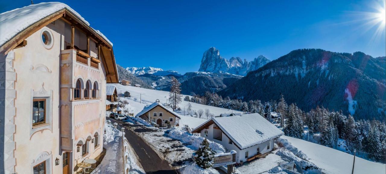 Hotel Ansitz Jakoberhof Ortisei Exteriör bild